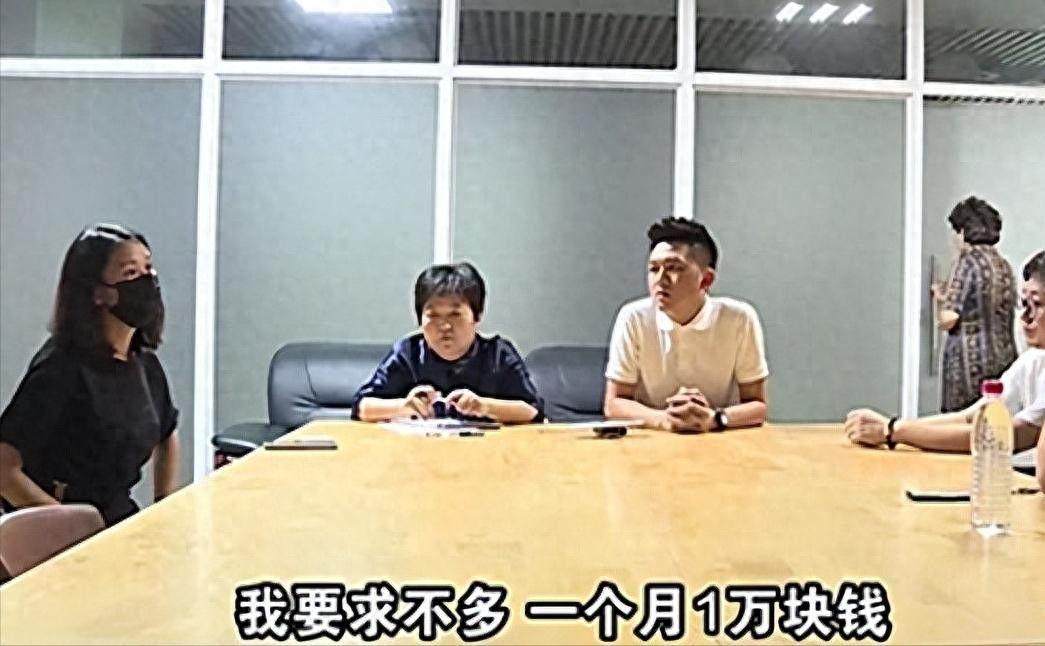 又一人重伤!快船米勒肩部手术至少休战半年:7月刚签3年合同