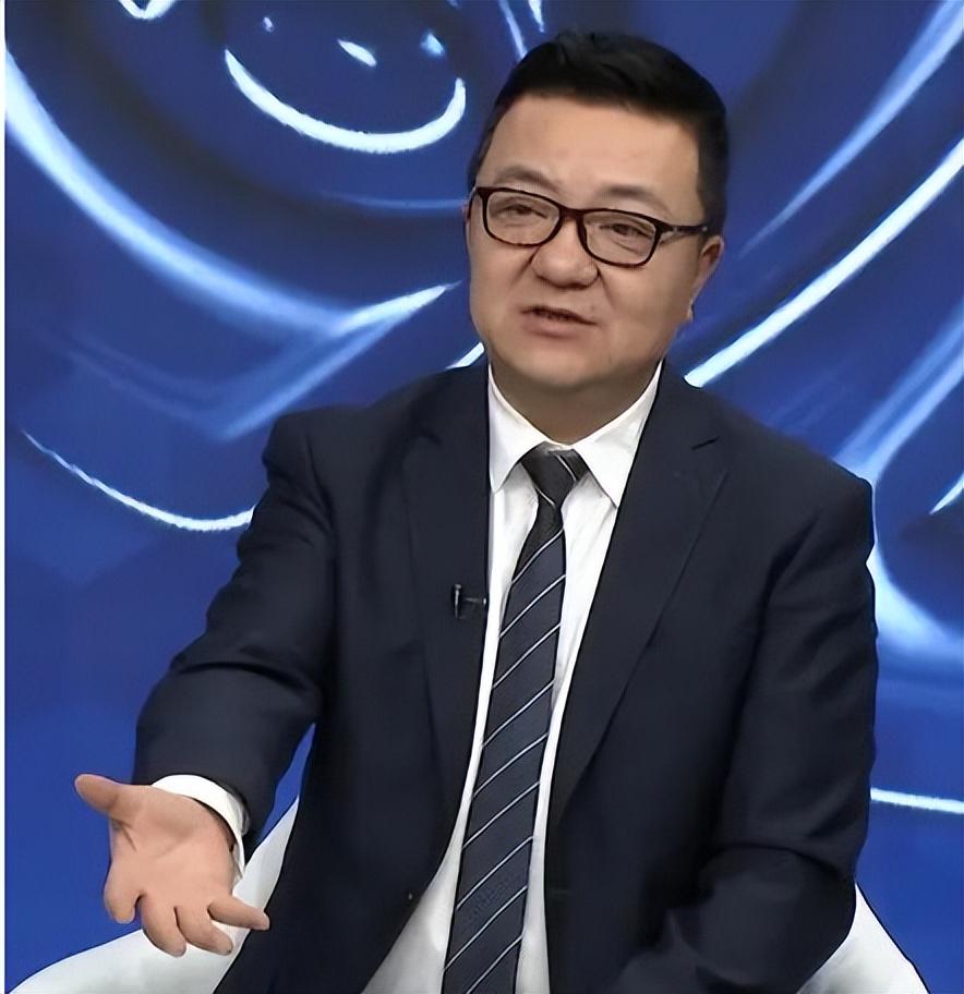 勇士队格林谈湖人队里夫斯顶薪：不能表现挣扎，否则骂得体无完肤